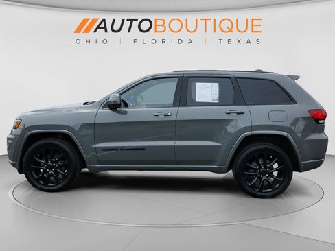 Used 2019 Jeep Grand Cherokee Altitude AWD/4WD image 2