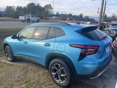 New 2026 Chevrolet Trax LT w/ LT Convenience Package image 12