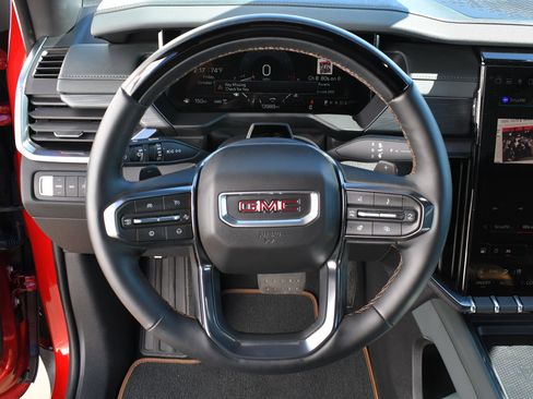 Used 2024 GMC Acadia AT4 w/ Super Cruise Package image 18