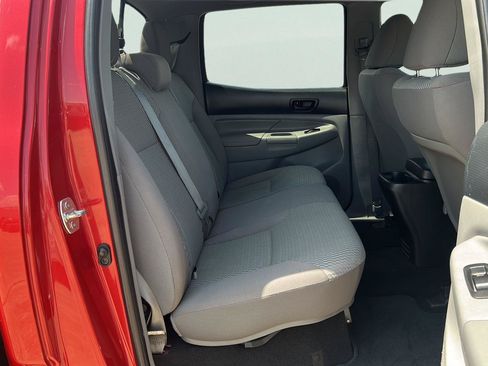 Used 2013 Toyota Tacoma PreRunner w/ SR5 Pkg RWD image 19