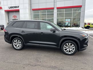 New 2026 Toyota Grand Highlander Limited video 2