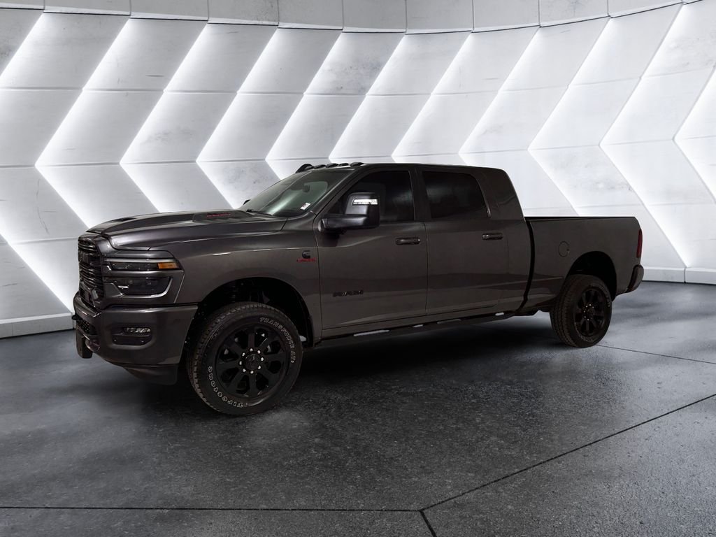 Used 2025 RAM 2500 Laramie AWD/4WD image 3