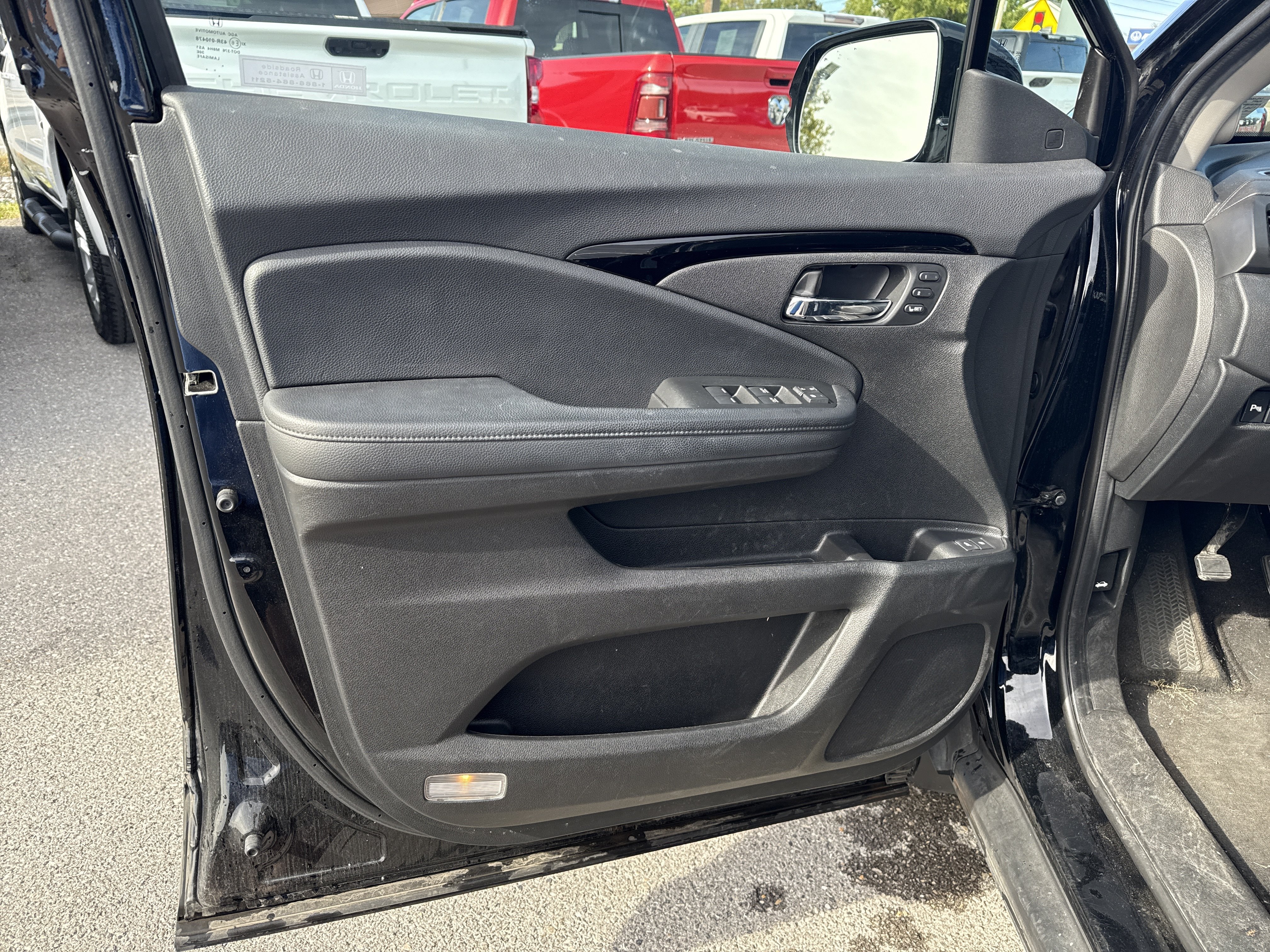 Used 2022 Honda Pilot Touring image 24