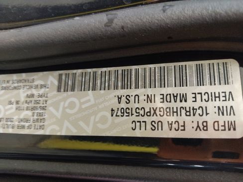 Used 2023 Jeep Grand Cherokee Limited image 33