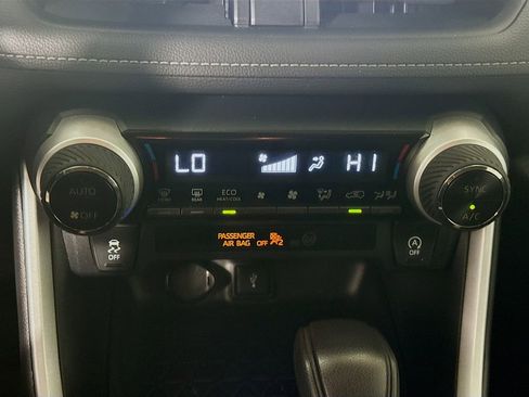 Certified 2020 Toyota RAV4 XLE image 16