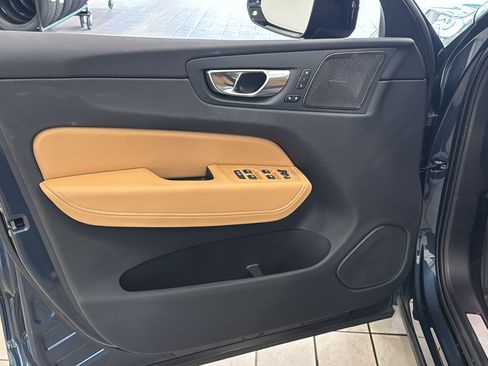 Used 2024 Volvo XC60 T8 Ultimate w/ Protection Package Premier AWD/4WD image 21
