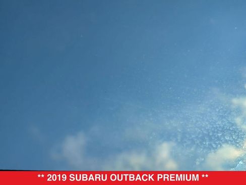 Used 2019 Subaru Outback 2.5i Premium image 31