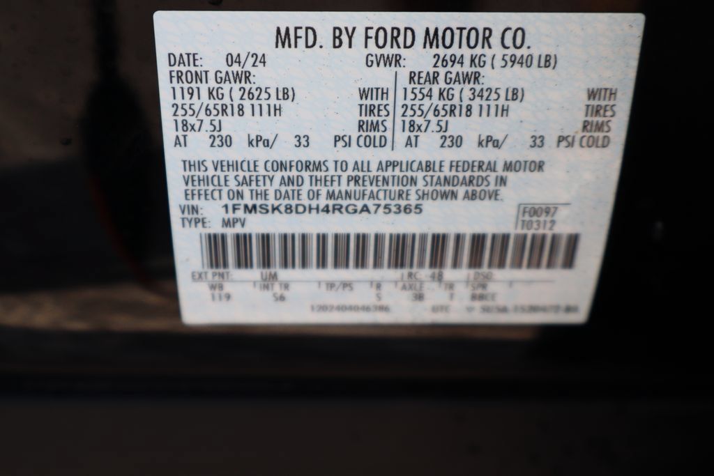 Used 2024 Ford Explorer XLT w/ Equipment Group 202A AWD/4WD image 34