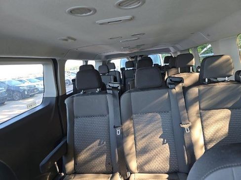 Used 2022 Ford Transit 350 XLT RWD image 8