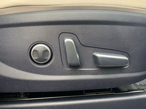 Certified 2024 Hyundai Palisade Limited image 18