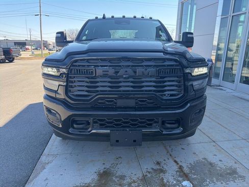 New 2026 RAM 3500 Big Horn AWD/4WD image 6