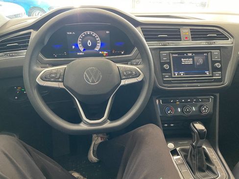 Used 2022 Volkswagen Tiguan S image 31