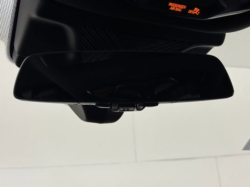 Used 2024 BMW i5 M60 w/ Premium Package image 34