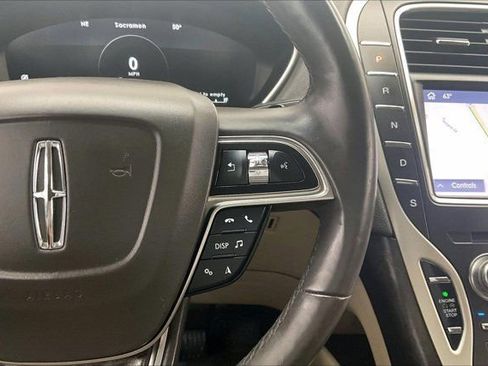 Used 2019 Lincoln Nautilus Reserve AWD/4WD image 22