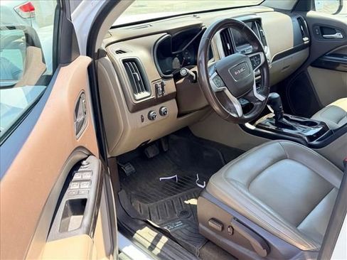Used 2017 GMC Canyon SLT w/ Driver Alert Package AWD/4WD image 23