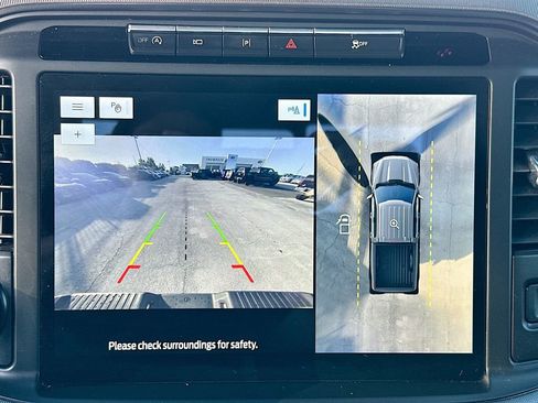 Used 2023 Ford F150 Platinum image 14