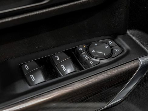 Used 2022 Chevrolet Silverado 2500 LTZ w/ Safety Package image 40