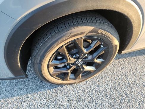 Certified 2023 Honda HR-V Sport image 9