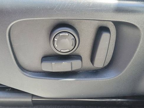 Used 2020 Land Rover Range Rover Sport HSE image 18