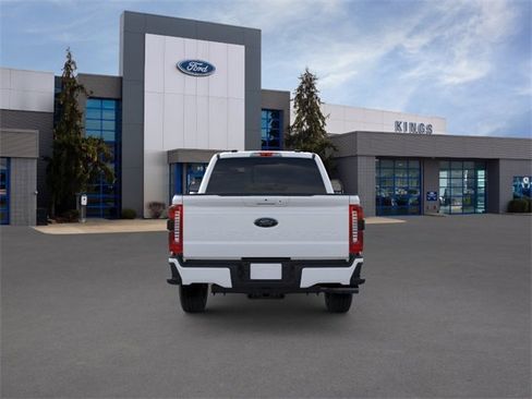 New 2026 Ford F250 Lariat w/ Black Appearance Package image 5