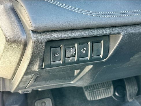 Used 2021 Subaru Outback Touring w/ Popular Package #2 image 10