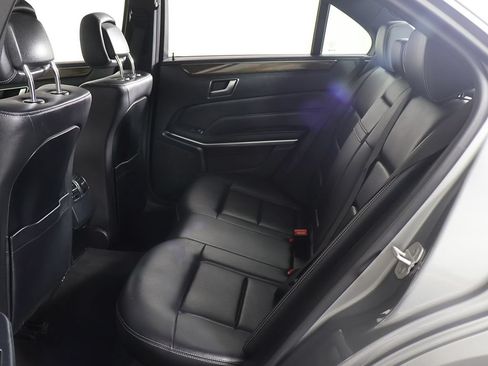 Used 2014 Mercedes-Benz E 350 4MATIC Sedan w/ Premium 1 Package image 28