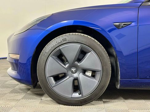 Used 2023 Tesla Model 3 Standard Range image 8