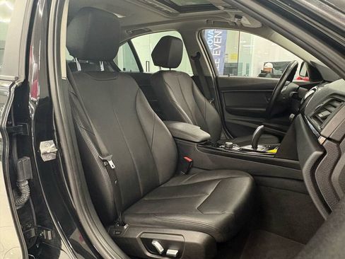 Used 2017 BMW 320i xDrive Sedan image 22