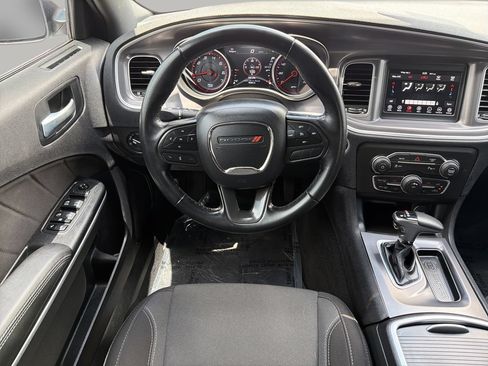 Used 2021 Dodge Charger SXT RWD image 13