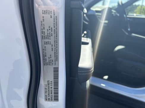 New 2025 Jeep Grand Cherokee Laredo X image 39