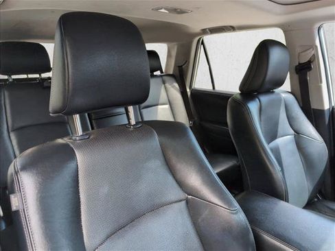 Used 2019 Toyota 4Runner Limited AWD/4WD image 28