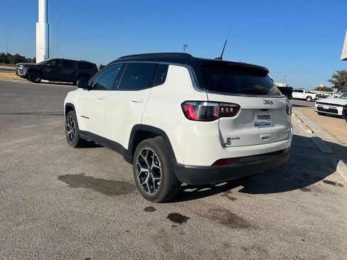 Certified 2025 Jeep Compass Limited AWD/4WD image 2