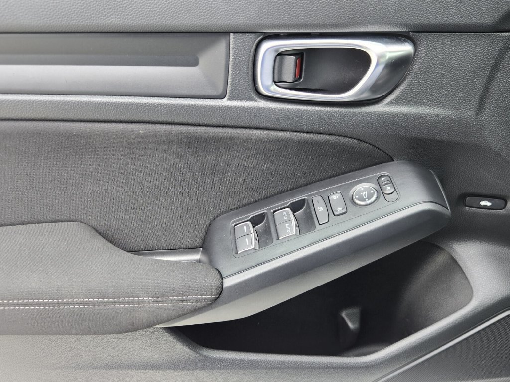 Used 2025 Honda Civic Sport image 27