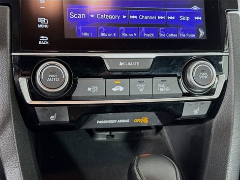Used 2018 Honda Civic Touring image 18