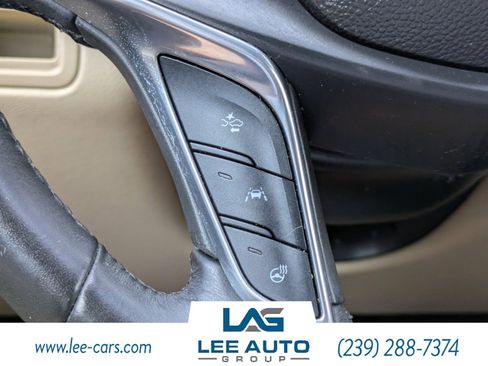 Used 2017 Cadillac XT5 Luxury w/ Driver Awareness Package FWD image 22