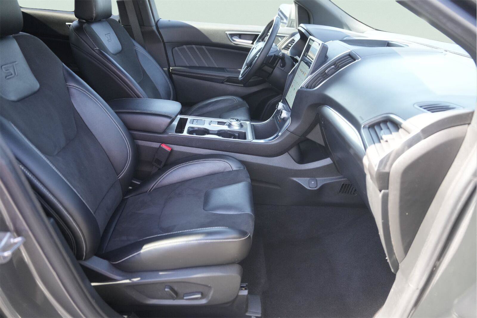 Used 2023 Ford Edge ST AWD/4WD image 18