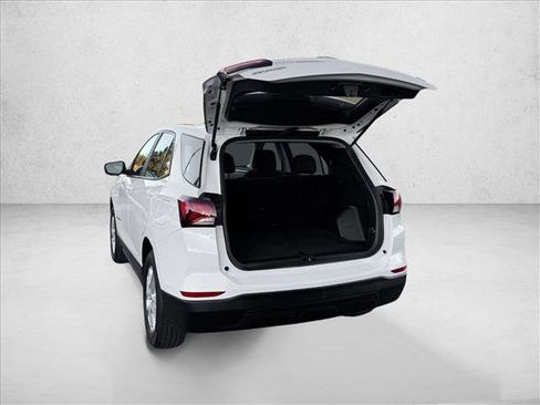 Used 2024 Chevrolet Equinox LS image 7