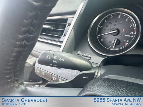 Used 2024 Toyota Camry SE FWD image 19
