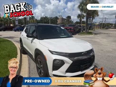 Used 2023 Chevrolet TrailBlazer RS w/ Technology Package FWD image 2