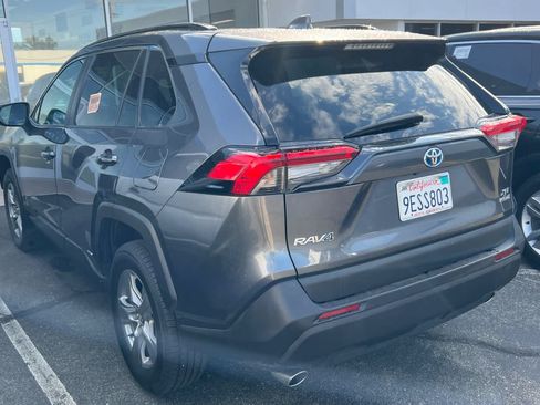 Used 2023 Toyota RAV4 XLE AWD/4WD image 6