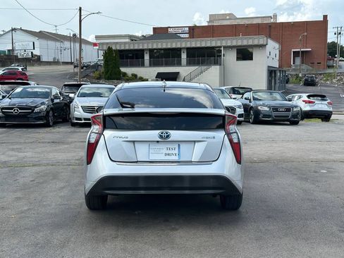 Used 2016 Toyota Prius Two w/ Protection Package FWD image 9