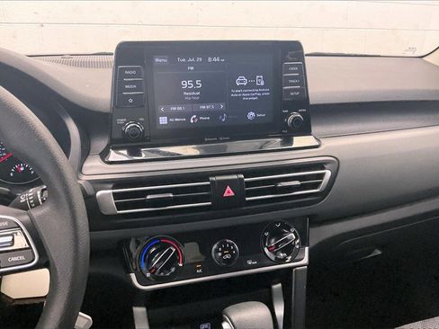 Used 2023 Kia Seltos LX image 5