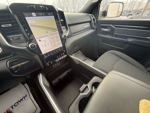 Used 2022 RAM 3500 Big Horn w/ Night Edition image 25