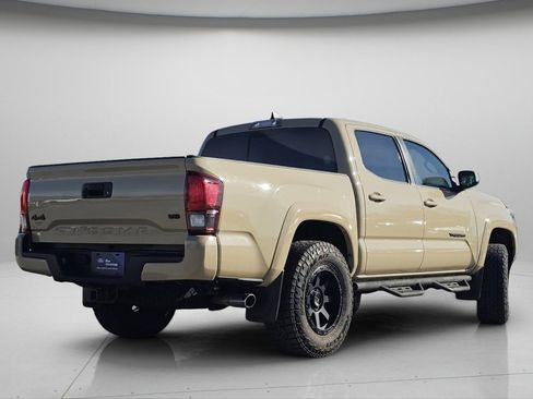 Used 2020 Toyota Tacoma SR5 image 22