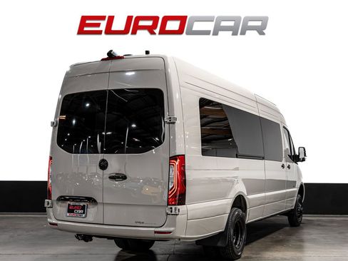 Used 2025 Mercedes-Benz Sprinter 3500 image 5