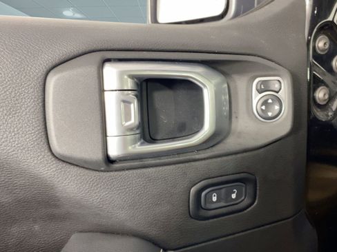 Used 2021 Jeep Wrangler Unlimited Rubicon image 9