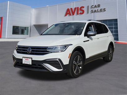 Used 2024 Volkswagen Tiguan SE