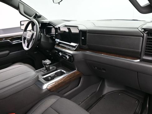 Used 2025 GMC Sierra 1500 Elevation w/ Preferred Package image 35