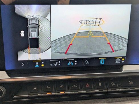 Certified 2022 Chevrolet Silverado 1500 LTZ w/ Technology Package image 22