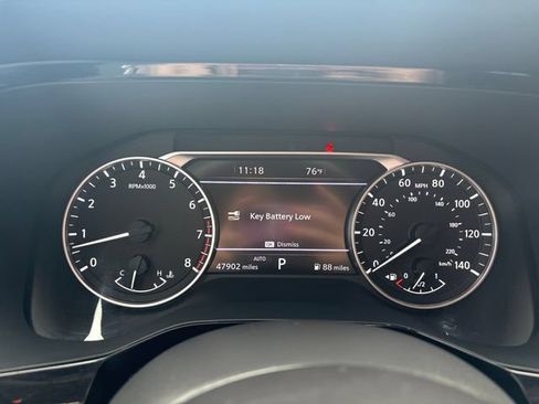 Used 2022 Nissan Pathfinder Platinum AWD/4WD image 29